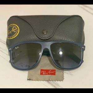 Ray-Ban Sunglasses RB4147 60